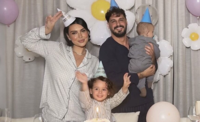 nje-vit-me-kres,-einxhel-emocionon-me-fjalet-si-nene